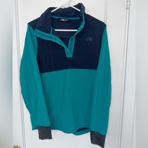 The North Face Women's Mountain 1/4 Zip Sweatshirt  medium